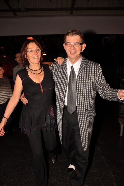 min 2010 11 13 fous swing 103
